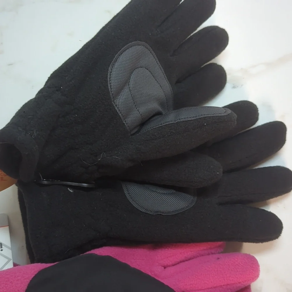 2pairs Kids Black and Pink Winter Gloves